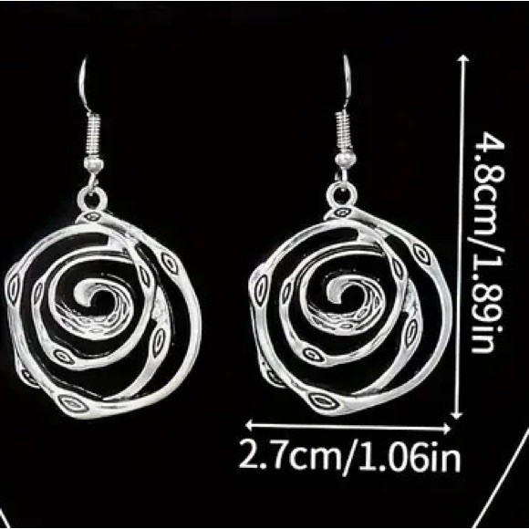 NEW The Briar dangle Earrings Celtic Silver color Round - Boutique - Picture 3 of 5